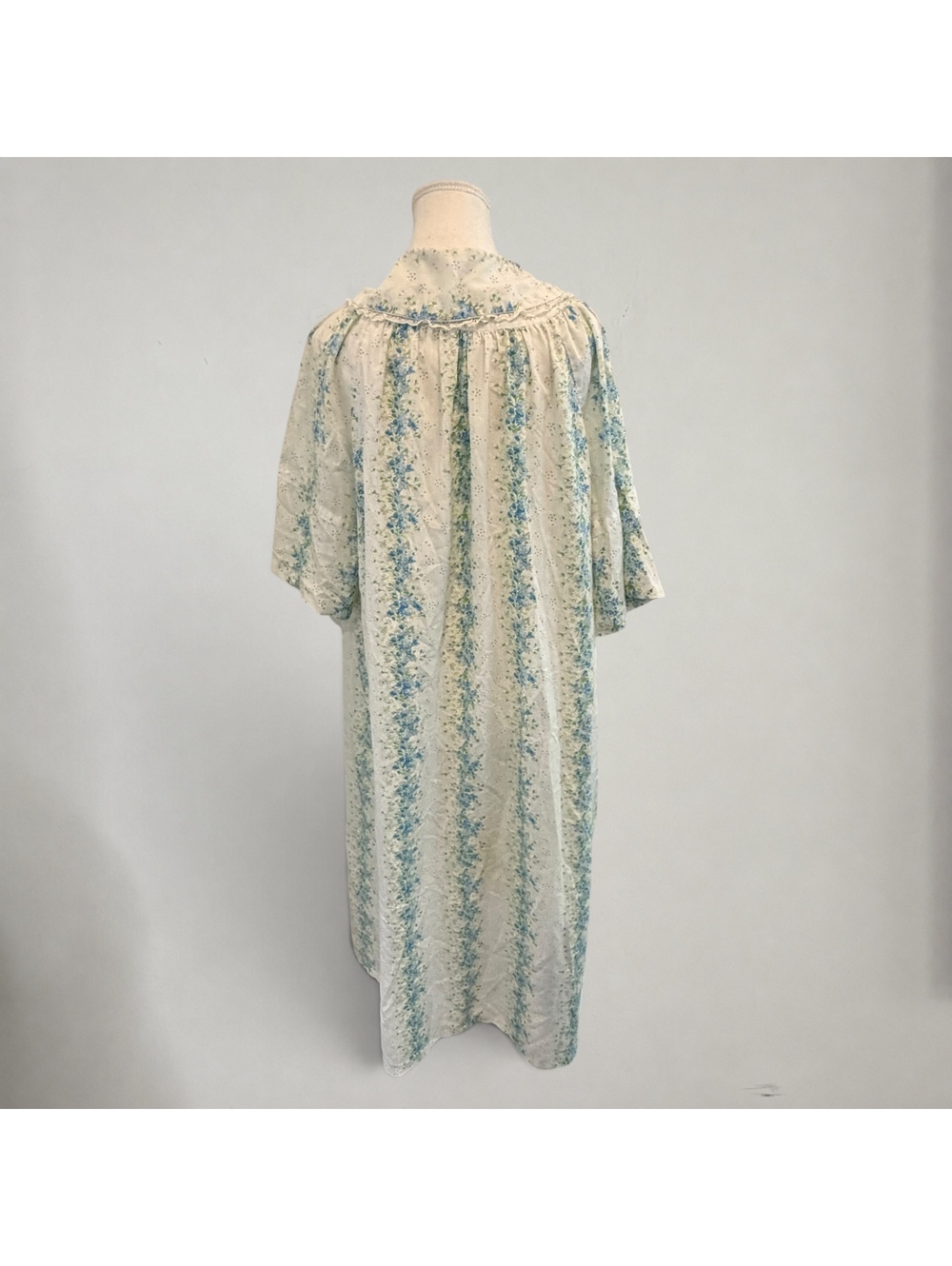 Vintage Floral House Dress Robe Duster Blue White Cottagecore Granny - Picture 2 of 4